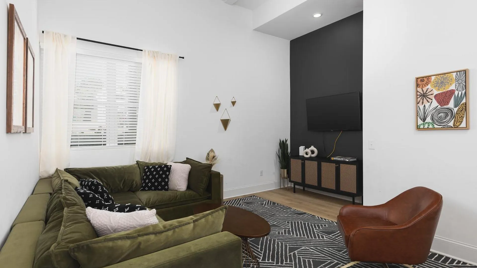 Luxury 6 Bed 3 Bedroom Walk To Restaurants And Coffee Nashville 0*,